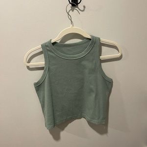 Unknown brand. Size medium.